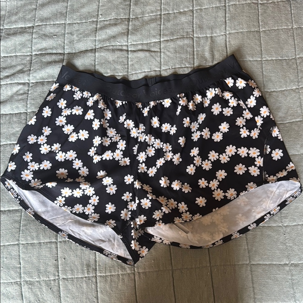 Outdoor Voices Black and White Floral Relay 3” Shorts